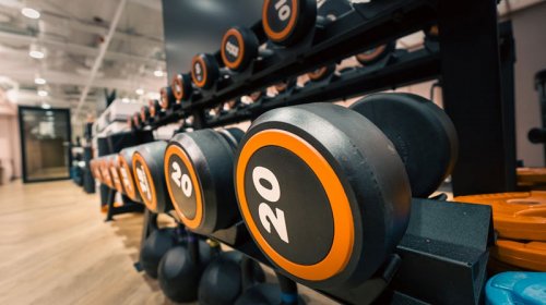 Qué Buscan los Compradores Globales en un Fabricante Chino de Equipos de Gimnasio